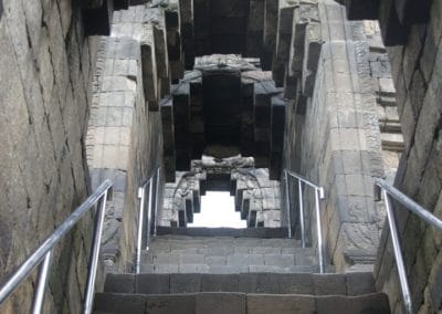Marches pour accéder au site de Borobudur Java